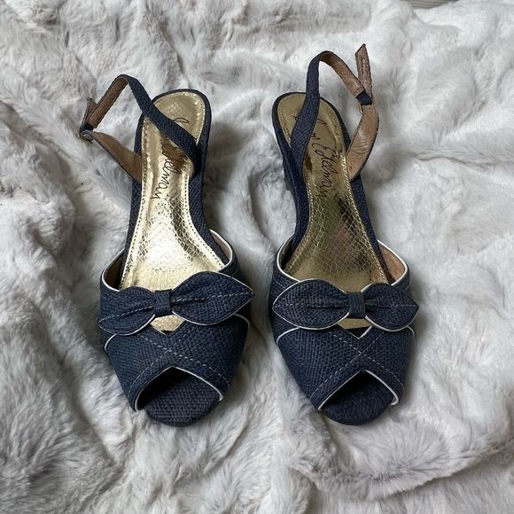 Sam Edelman Sandals - Picture 4 of 9